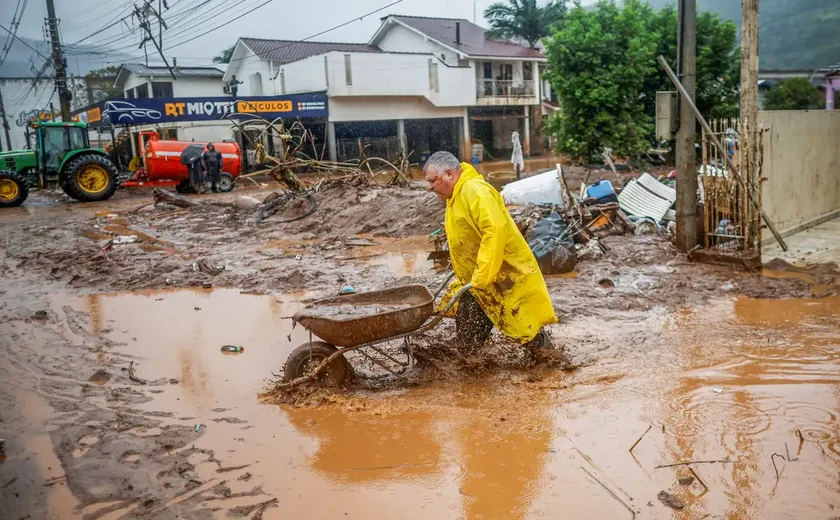 Parte da tragédia no Rio Grande do Sul foi causada por ação humana