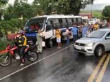 Colisão entre carreta e van deixa trânsito lento na BR-316, em Satuba