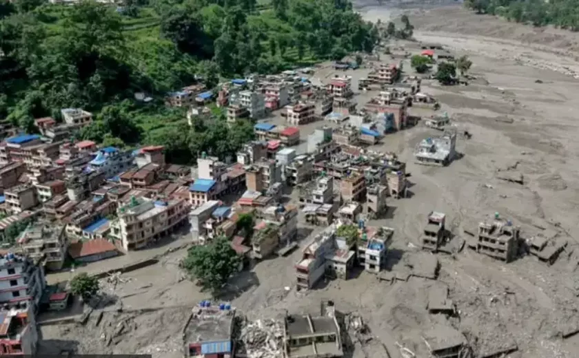Número de mortos em enchentes no Nepal e no Tibete ultrapassa 1 mil
