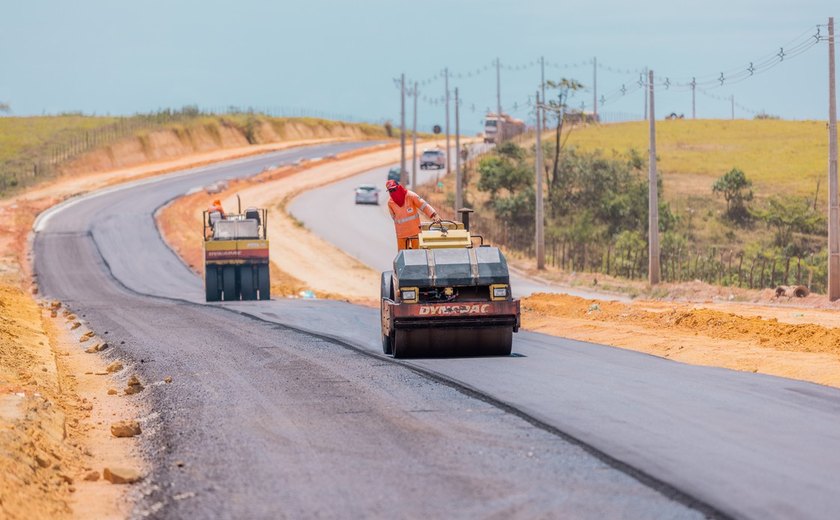 Ligando o Benedito Bentes e Guaxuma, corredor principal da Rota do Mar está 80% concluído