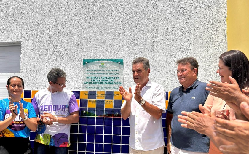 Prefeito de Branquinha entrega reforma e ampliação de mais uma escola da zona rural