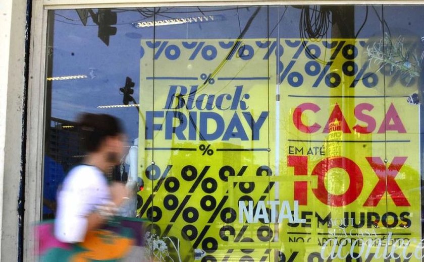 Pensando em comprar na Black Friday? Procon orienta sobre lojas fakes nas redes sociais