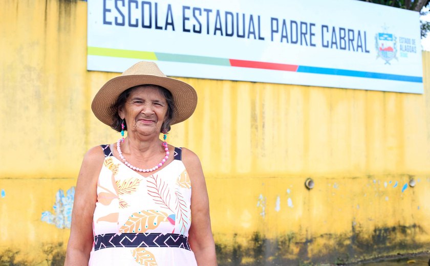 Alagoana de 75 anos se inscreve no Enem: “Muita vontade de retomar os estudos”