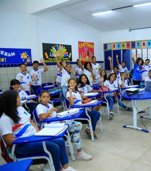 Projeto do Governo é aprovado na ALE para conceder bonificação aos servidores da Educação