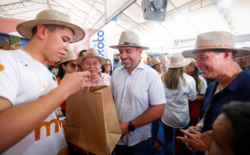 Paulo Dantas participa de um dos maiores eventos do agronegócio do Nordeste em Itabaiana-SE