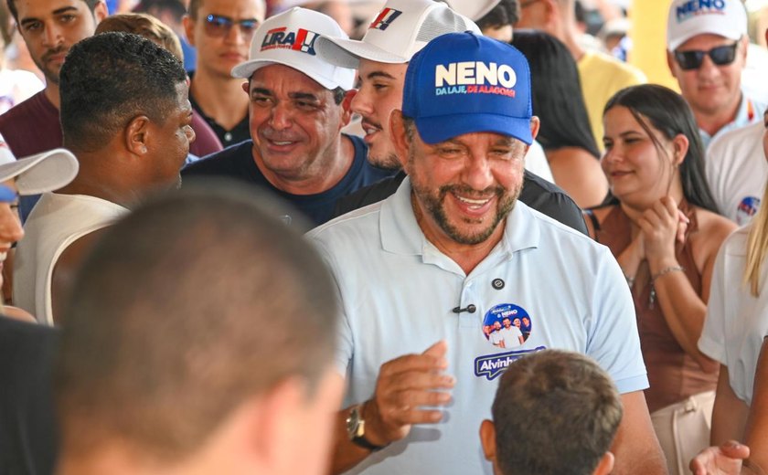 Santa Luzia do Norte demonstra apoio a Neno da Laje durante grande adesivaço