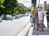 Infectologista diz que “ainda é cedo para flexibilização do uso de máscara” e população fala sobre insegurança