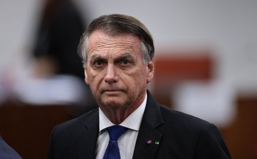 Bolsonaro afirma que Pix foi sua criação e se oferece para negociar com Trump