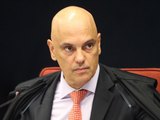 Ministro Alexandre de Moraes autoriza PF a marcar depoimento de presidente