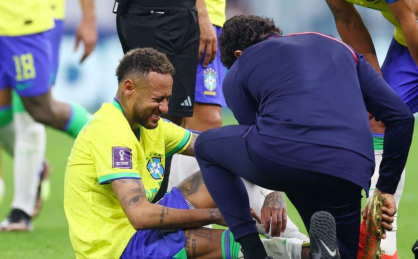 Neymar e Danilo estão fora do jogo contra a Suíça