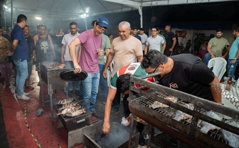 Prefeito Júnior Menezes celebra a Semana Santa ao lado do povo e promove churrasco de peixe no Newton Pereira