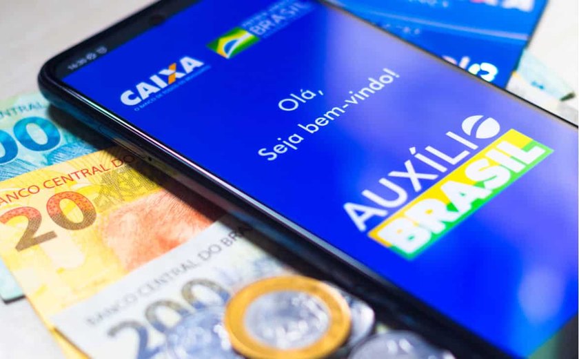 Caixa começa a pagar parcela de junho do Auxílio Brasil