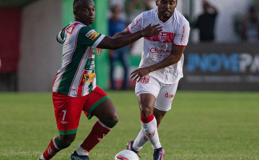 CRB decide permanecer em Fortaleza para a preparação do jogo contra o Ceará