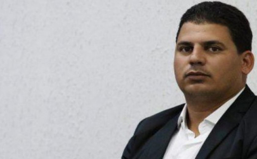 Ex-vereador Cajú abre processo judicial de R$ 140 mil contra o irmão