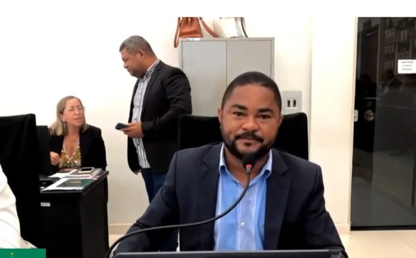 Vereador que disse que mulheres trans devem 'sofrer uma coça'  é condenado pela Justiça