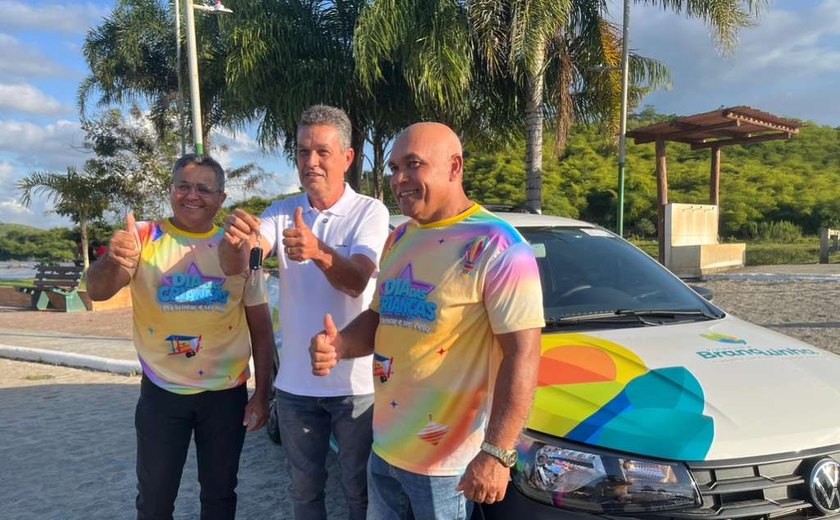 Prefeito de Branquinha reforça frota de veículos