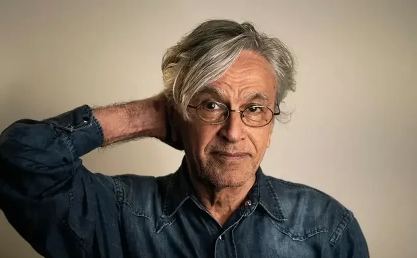 Caetano Veloso receberá R$ 38 mil por ser chamado de “macaco pedófilo”