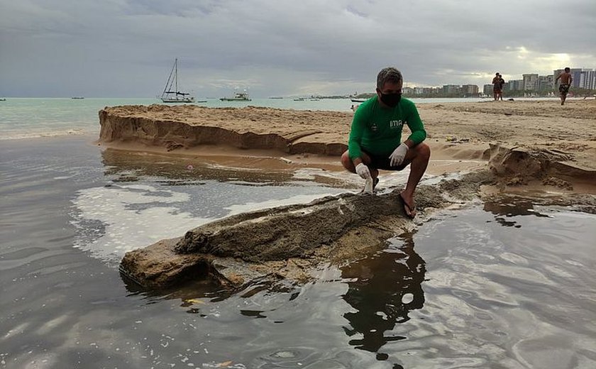 Após transbordamento de esgoto, IMA divulga relatório de balneabilidade das praias de Maceió