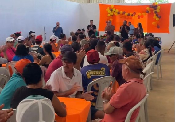 Café da manhã homenageia garis da Secretaria de Infraestrutura em União dos Palmares