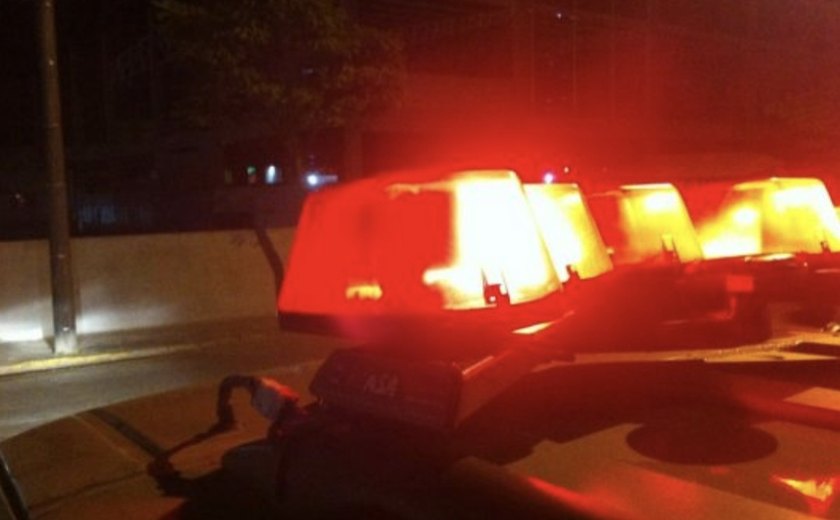 Jovem de 18 anos é assassinada com tiros no rosto no Benedito Bentes, em Maceió