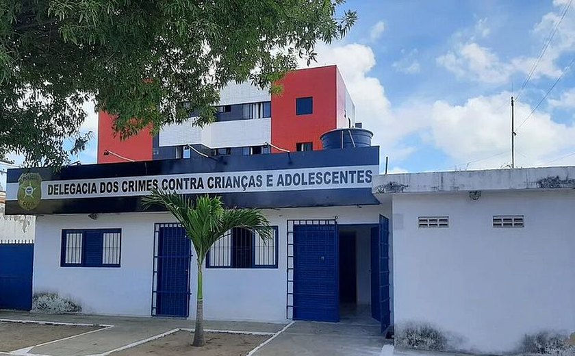 Professor de música é preso suspeito de abusar sexualmente de duas crianças