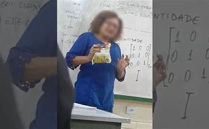 Professora negra que recebeu bombril de aluno: “Não quis revidar”