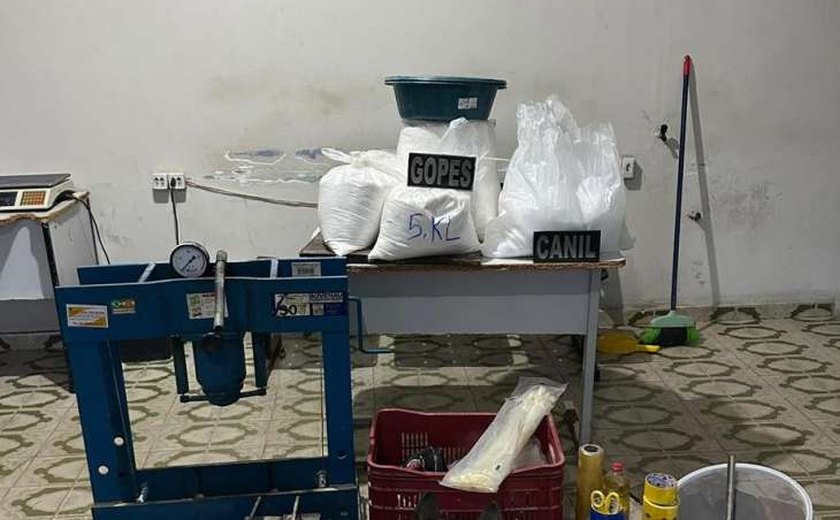 Polícia desmonta refinaria de drogas e apreende mais de 50 kg de cocaína em Arapiraca