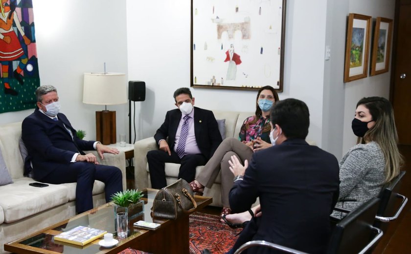 Com o apoio de Arthur Lira, presidente do INSS garante retorno  da perícia em Arapiraca e agência no Centro da Capital