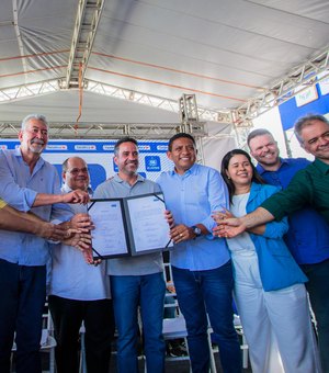 Governador assina retomada da construção do Hospital Regional do Médio Sertão, em Palmeira dos Índios