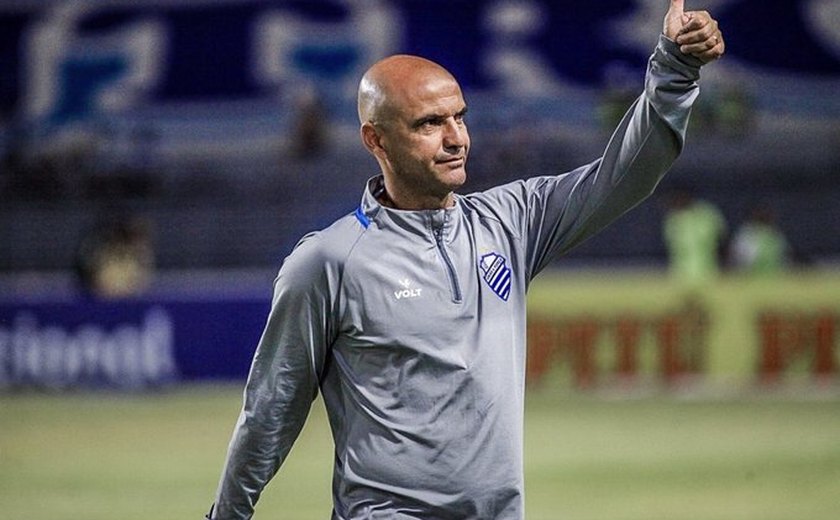 Adriano Rodrigues será o técnico do CSA na próxima temporada