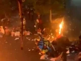 Usuários de drogas ateiam fogo na Cracolândia após abordagem policial