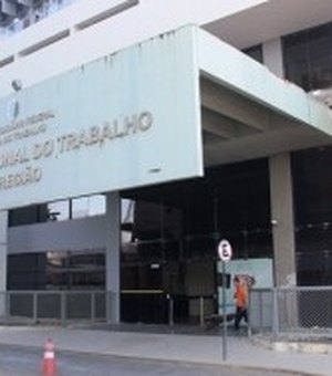 Comprovante de vacinação contra a Covid será exigido para entrada de pessoas no TRT/AL