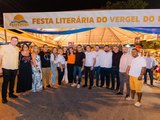 Prefeito JHC prestigia Festa Literária do Vergel do Lago