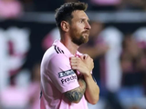 Messi revela motivo de comemoração imitando super-heróis