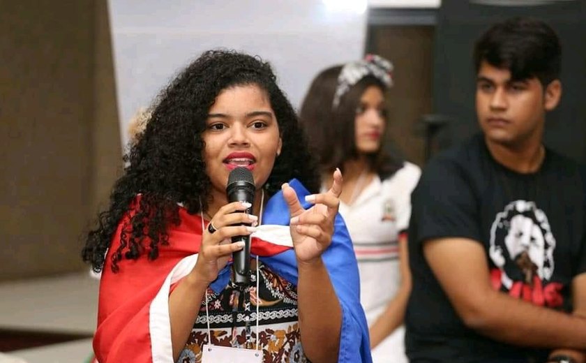 Professora e ativista Palmarina participará de Palestra sobre Educação Antirracista da Editora Saraiva