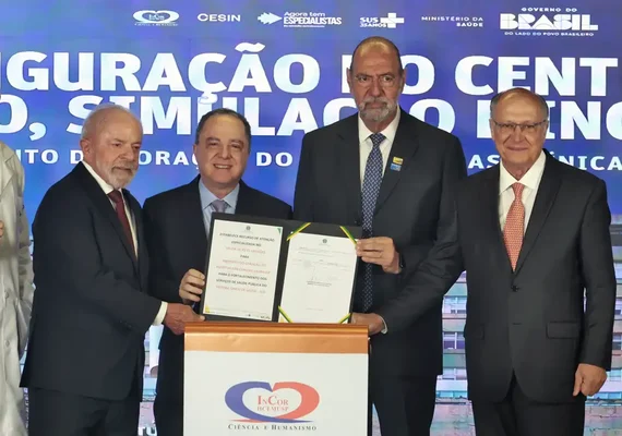 Lula sanciona lei do marco regulatório da vacina contra o câncer