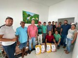 Prefeitura de Santana do Mundaú realiza distribuição de sementes para agricultores