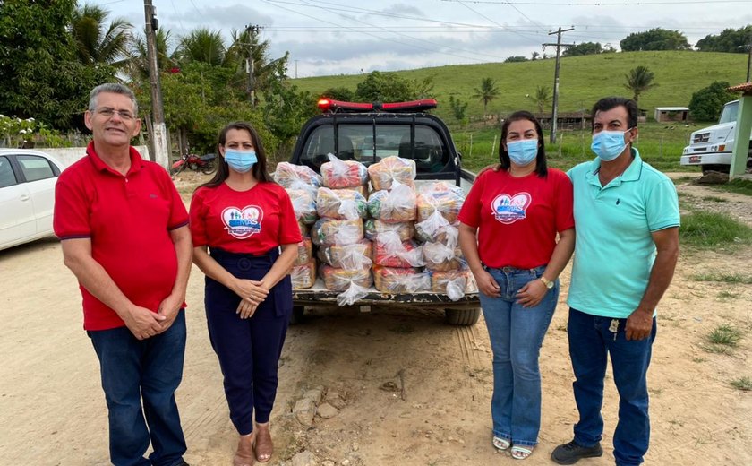 Prefeitura de Ibateguara entrega cestas básicas para centenas de famílias