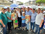 Prefeita Néa do Geo entrega mais de 2 mil cestas básicas no feriado e prepara Ibateguara para o maior festival de inverno da região