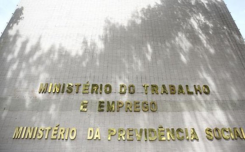 Para reduzir fila, INSS passa a conceder auxílio doença sem perícia