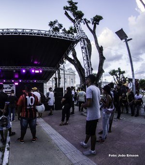 Teatro Deodoro 111 anos: Mais de 5 mil vozes, rostos e expressões