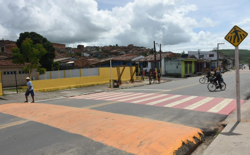 Governador assina ordem de serviço do programa Pró-Estrada em Jacuípe