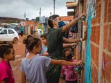 Grafiteiros usam arte para transformar identidade de comunidade do DF