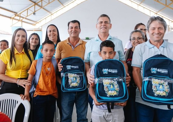 Gestão de Geo Cruz reforça valorização de profissionais da educação