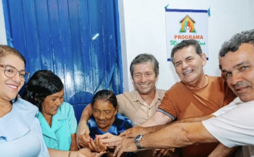 Prefeito Geo Cruz entrega casas do Programa Minha Casa Nova em Ibateguara