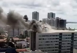 Incêndio atinge cobertura de hotel em Maceió e mobiliza bombeiros