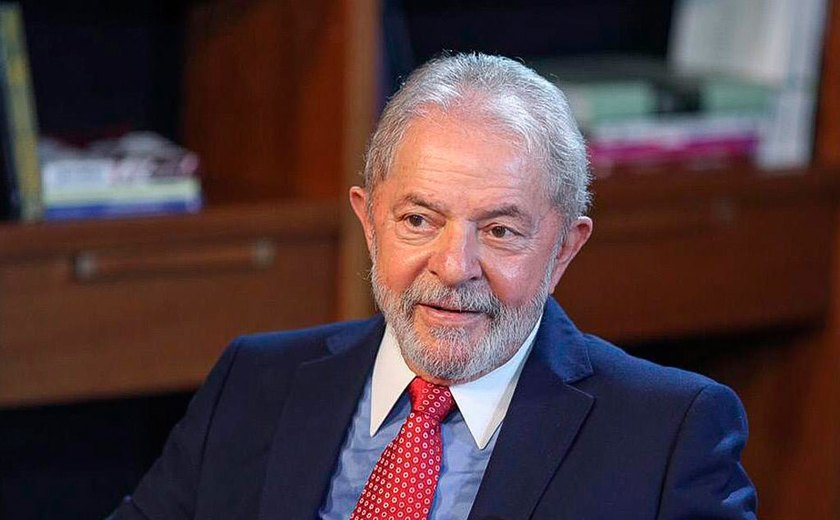 Lula já está em Maceió para cumprir agenda nesta sexta-feira (17)