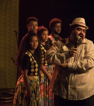 Mês do Folclore: Pé no Barro – A Festa do Coco celebra a cultura popular, no Teatro Deodoro