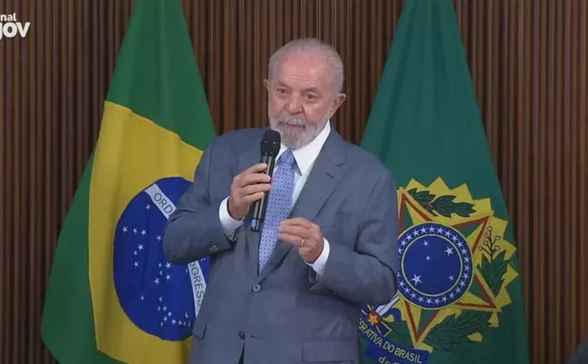 Lula diz que, se pudesse, faria um decreto proibindo mentir no Brasil: ‘A gente não pode viver subordinado a mentiras’