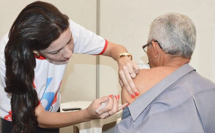 Vacinação contra a Covid-19 passa a ser anual para crianças e grupos prioritários a partir de 2024